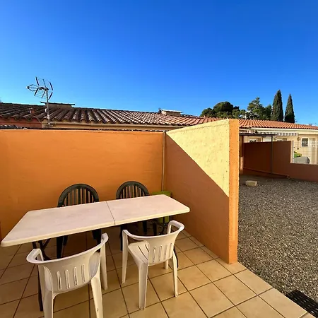 Proche - 4 Pers. - Fr-1-837-154 *